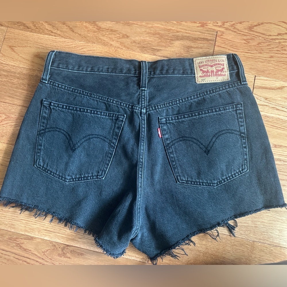 Levi's Charcoal Denim Frayed Shorts - Picture 1 of 2
